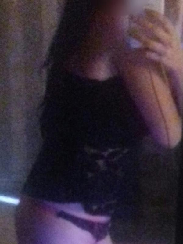 Sexy lady d humeur très coquine rapport 50e<